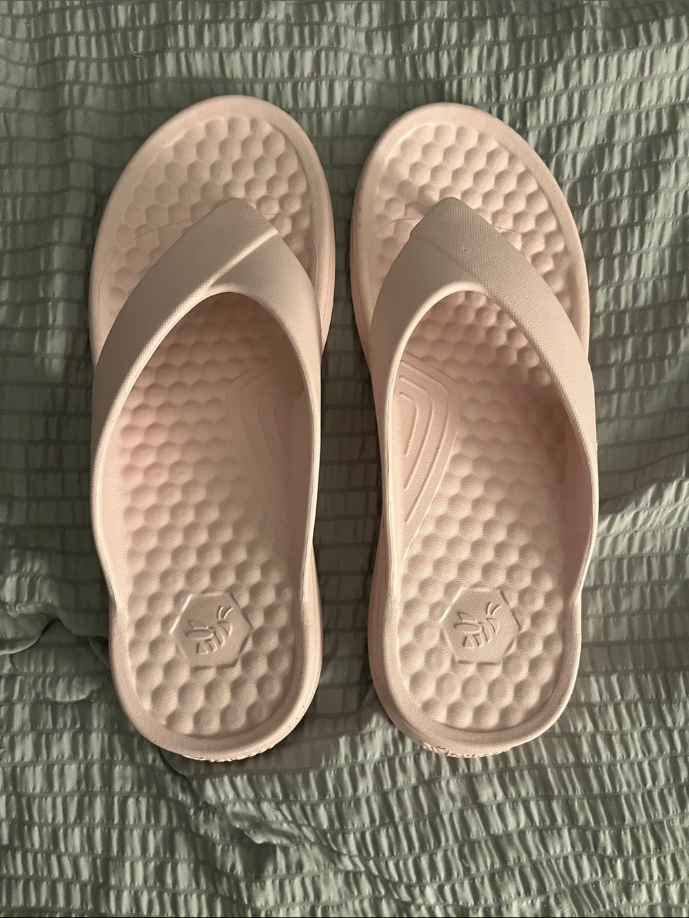 Joybees Women’s Light Pink Comfort Flip Flop Sandals Size 9